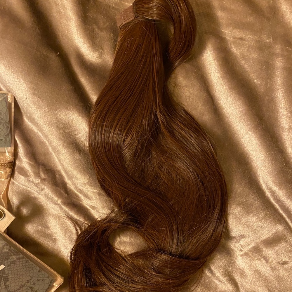 INH Liane V ponytail in Mixed Brown